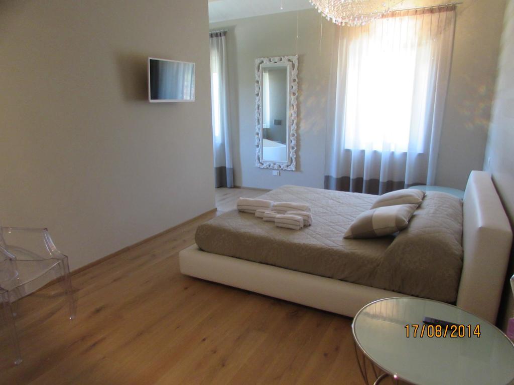 Amico Country House Serra San Quirico Δωμάτιο φωτογραφία